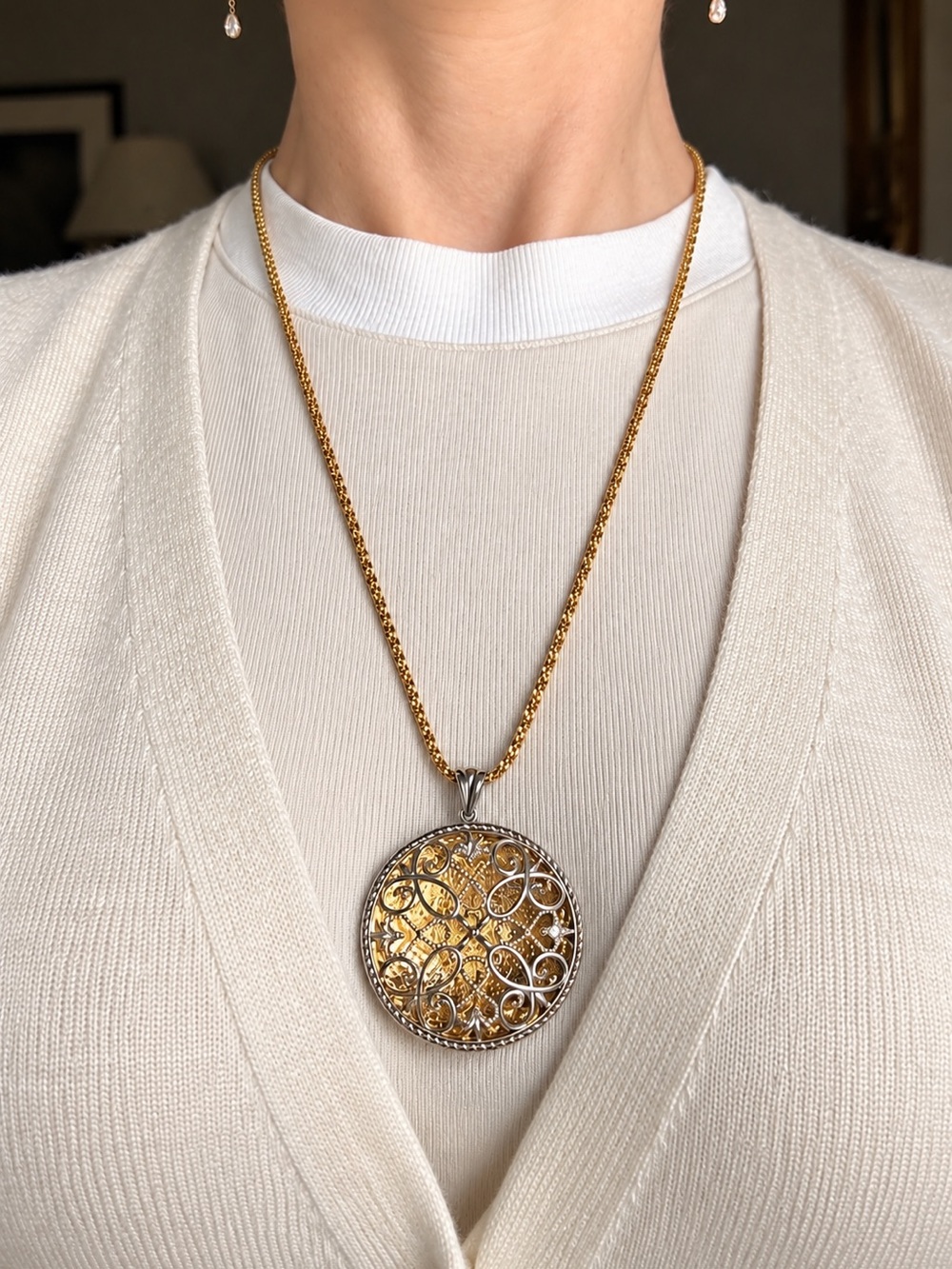 Two-Tone Filigree Round Pendant Necklace in Gold and Silver